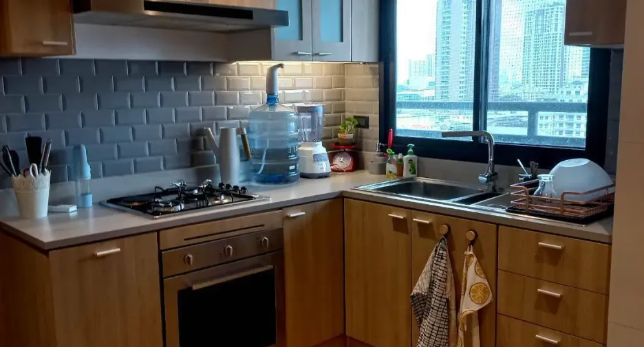 For rent 2 bed apartment in Watthana, Bangkok