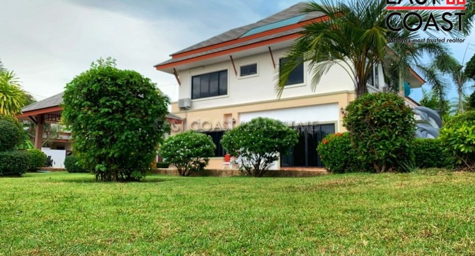 For sale 4 ベッドルーム house in Huay Yai, Pattaya