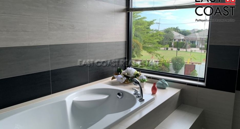 For sale 4 ベッドルーム house in Huay Yai, Pattaya