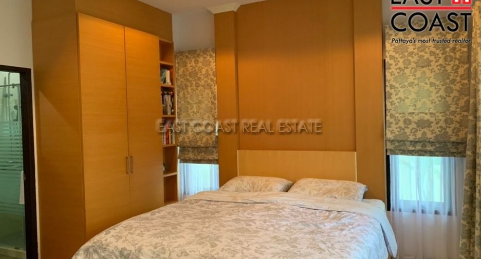 For sale 4 ベッドルーム house in Huay Yai, Pattaya