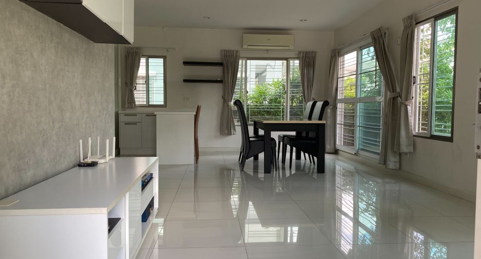 For rent 3 Beds house in Suan Luang, Bangkok