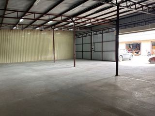 For rent warehouse in Mueang Nonthaburi, Nonthaburi