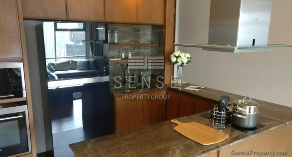 For rent 3 bedrooms condo in Khlong Toei, Bangkok
