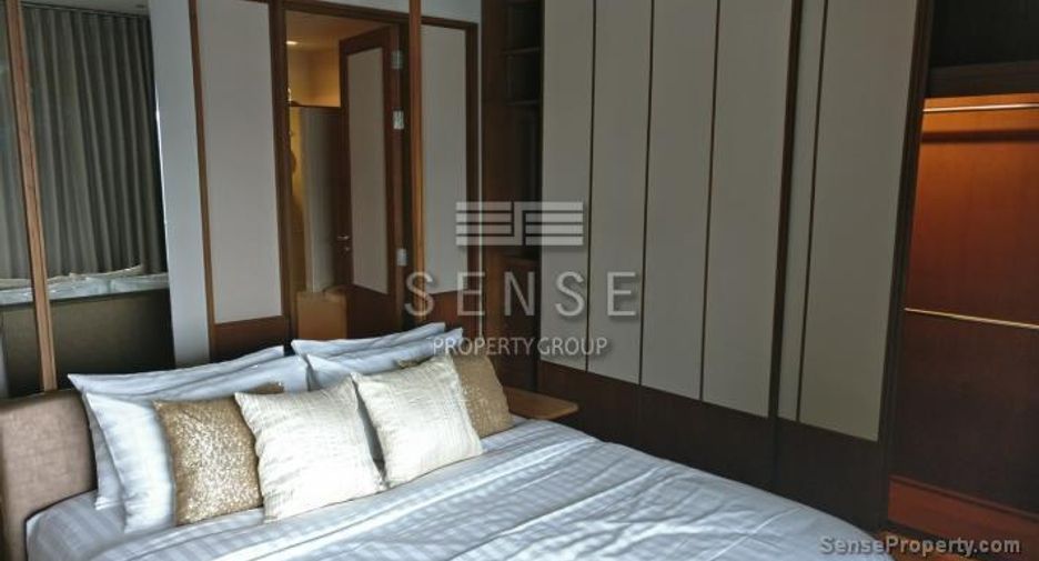 For rent 3 bedrooms condo in Khlong Toei, Bangkok