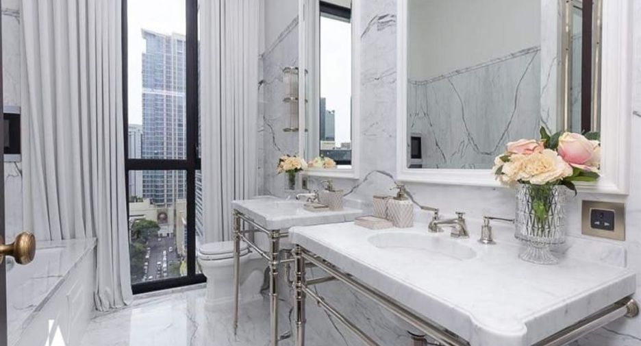 Condo en venta de 2 habitaciones en Pathum Wan, Bangkok