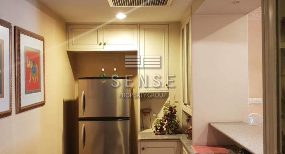 For sale 3 bed condo in Watthana, Bangkok