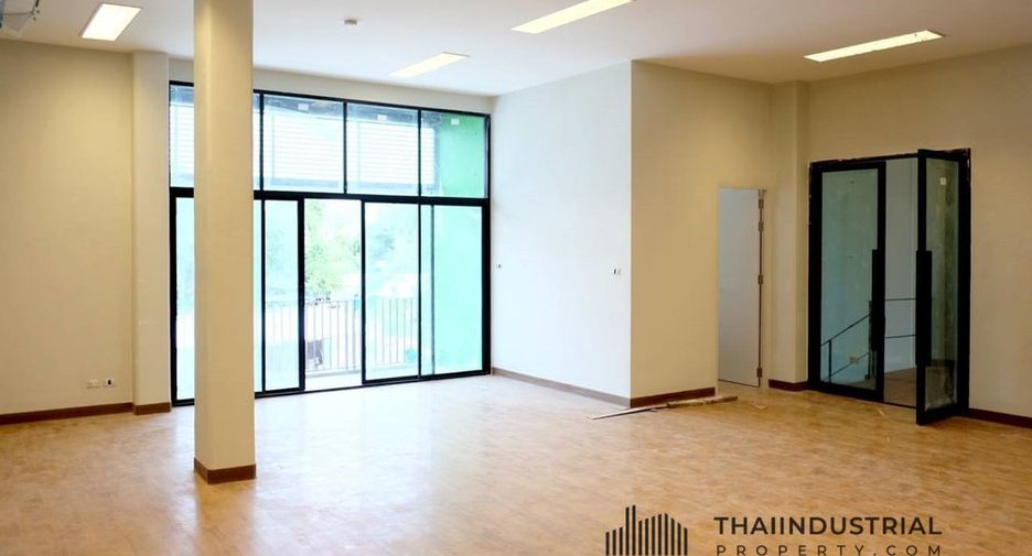 出租 仓库 在 Bang Sao Thong, Samut Prakan