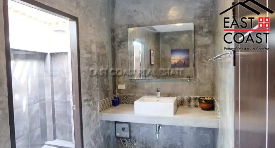 For sale 5 bedrooms house in Bang Saray, Pattaya