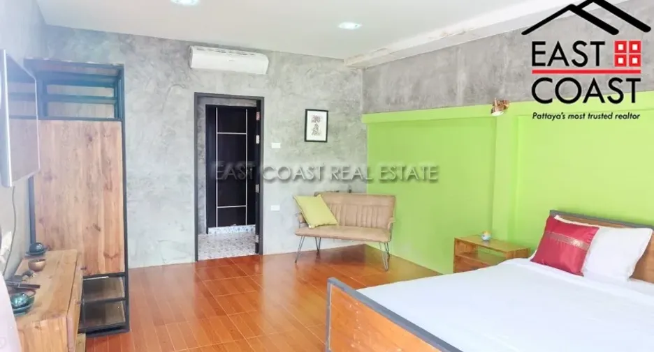 For sale 5 bedrooms house in Bang Saray, Pattaya