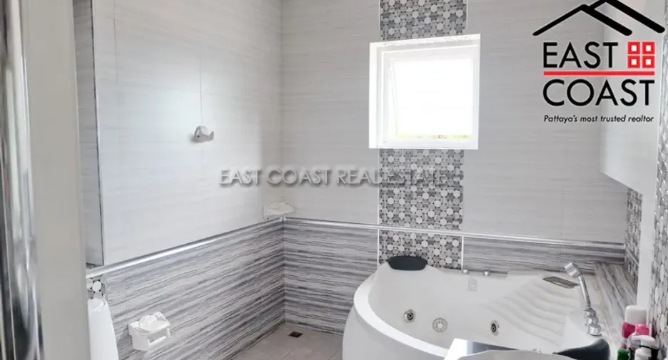 For sale 5 bedrooms house in Bang Saray, Pattaya