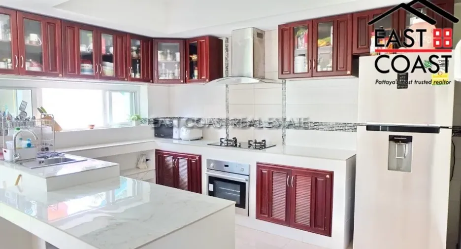 For sale 5 bedrooms house in Bang Saray, Pattaya