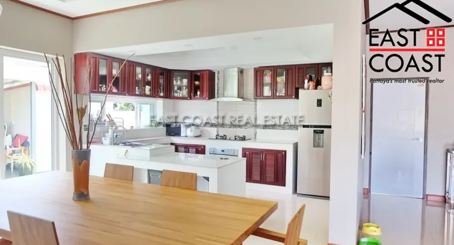 For sale 5 bedrooms house in Bang Saray, Pattaya