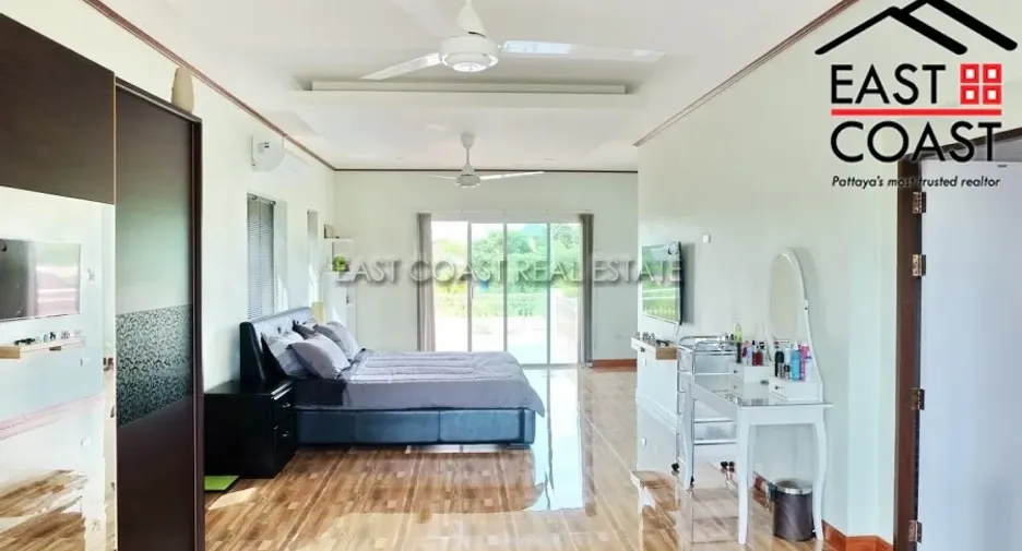 For sale 5 bedrooms house in Bang Saray, Pattaya