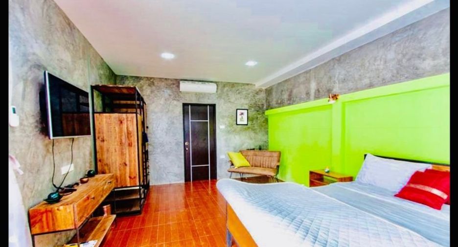 À vendre 4 chambres maison à Sattahip, Chonburi