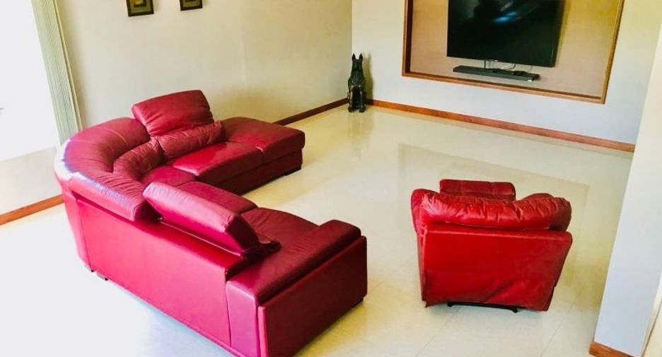 À vendre 4 chambres maison à Sattahip, Chonburi