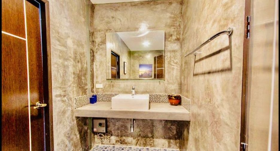 À vendre 4 chambres maison à Sattahip, Chonburi