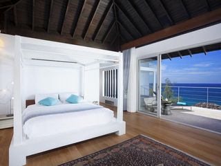 For sale 11 bed villa in Thalang, Phuket