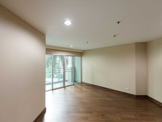 For sale 5 Beds condo in Huai Khwang, Bangkok
