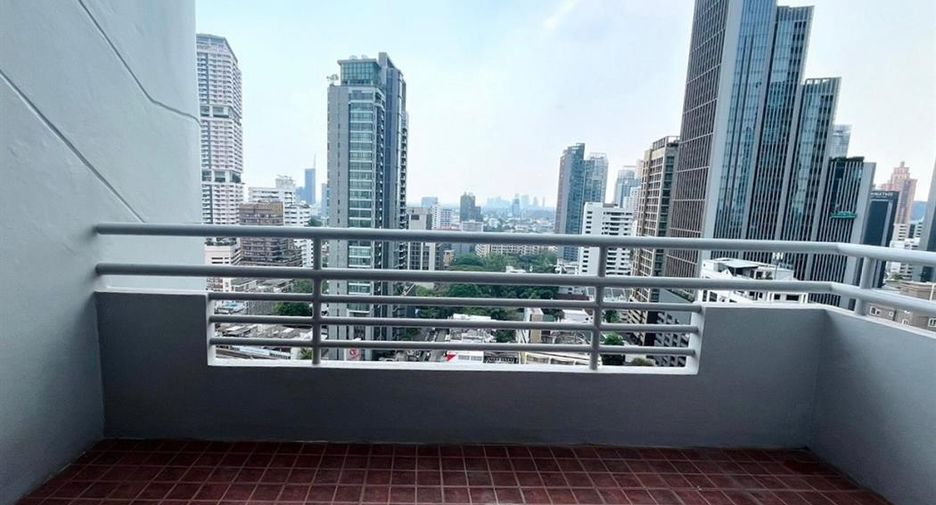 À vendre 3 chambres condo à Khlong Toei, Bangkok