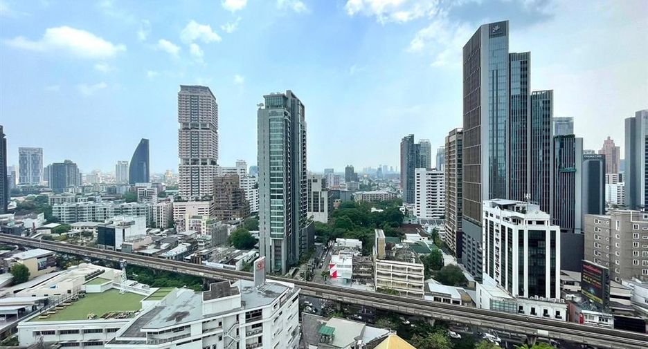 À vendre 3 chambres condo à Khlong Toei, Bangkok