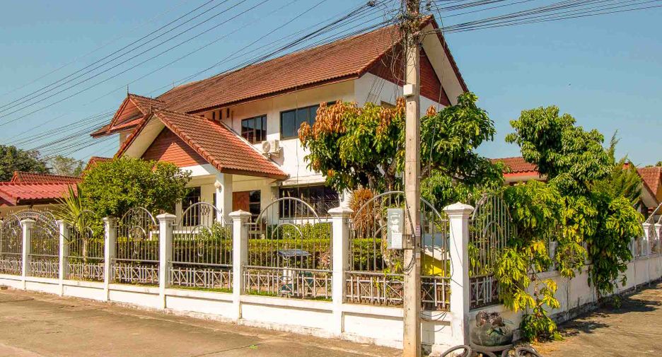 For sale 7 bed house in San Sai, Chiang Mai