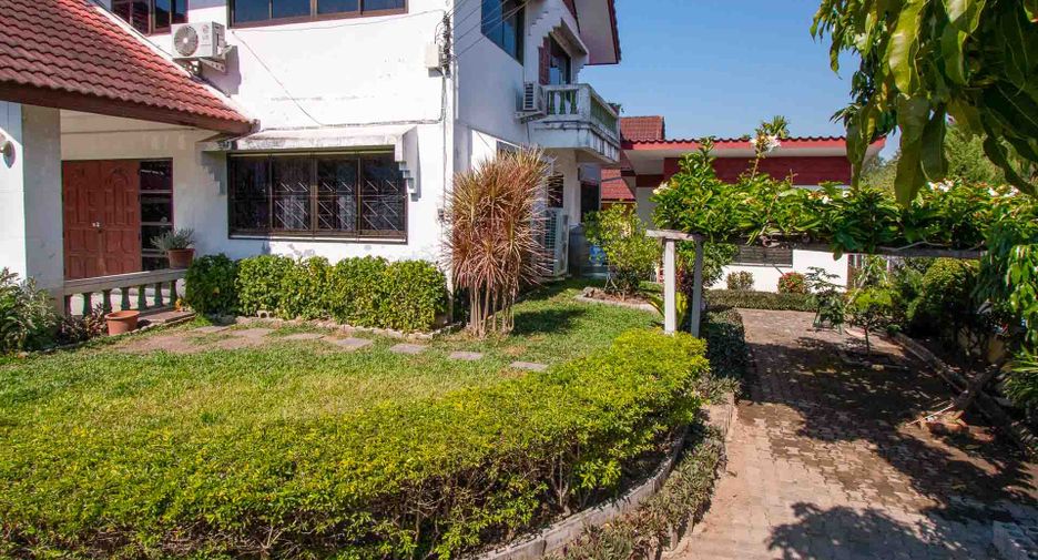 For sale 7 bed house in San Sai, Chiang Mai