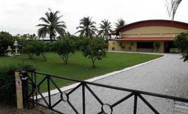 Lagerhaus zum Kauf mit 2 Zimmer in Mueang Rayong, Rayong