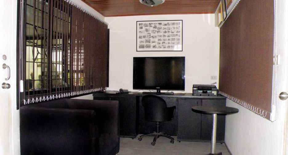 For sale 2 bedrooms warehouse in Mueang Rayong, Rayong