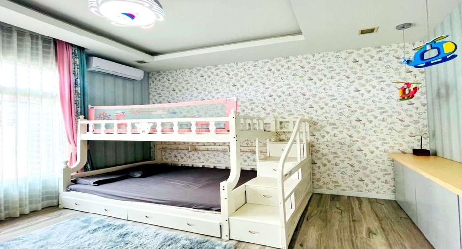For sale 3 bedrooms house in East Pattaya, Pattaya