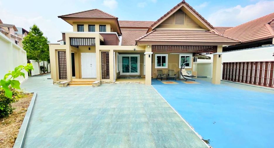 For sale 3 bedrooms house in East Pattaya, Pattaya