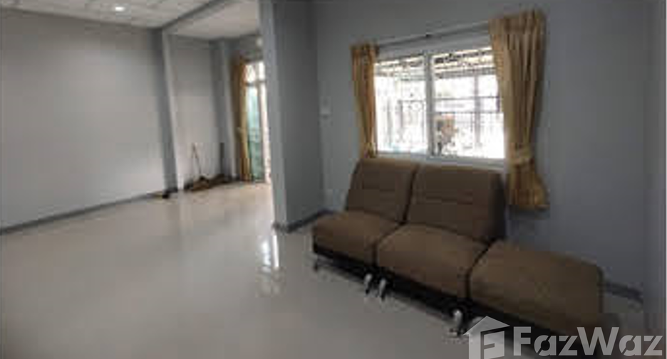 For rent 4 Beds townhouse in Thanyaburi, Pathum Thani