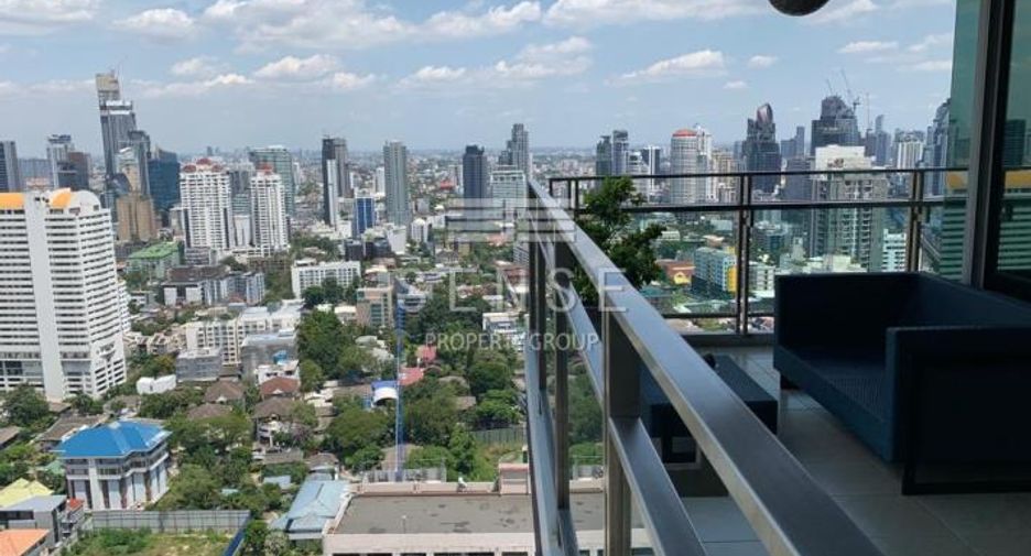 For rent 4 bedrooms condo in Khlong Toei, Bangkok