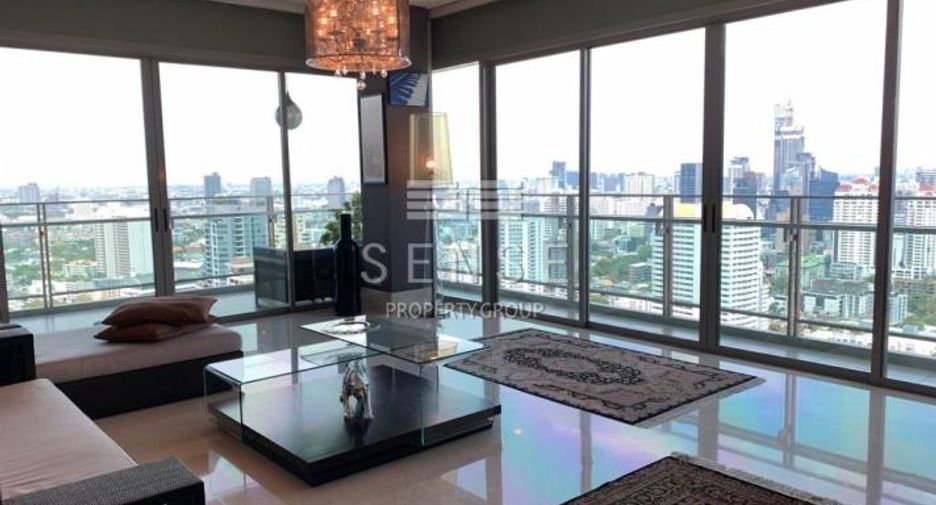 For rent 4 bedrooms condo in Khlong Toei, Bangkok