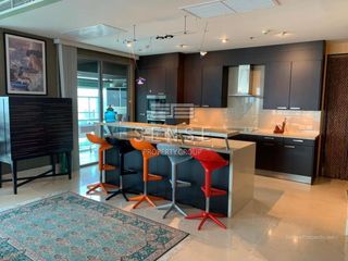 For rent 4 bed condo in Khlong Toei, Bangkok
