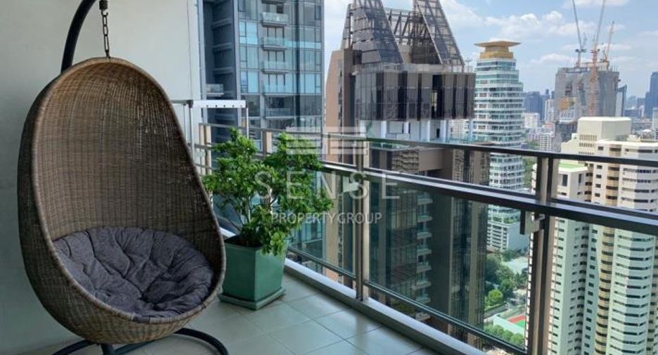 For rent 4 bedrooms condo in Khlong Toei, Bangkok