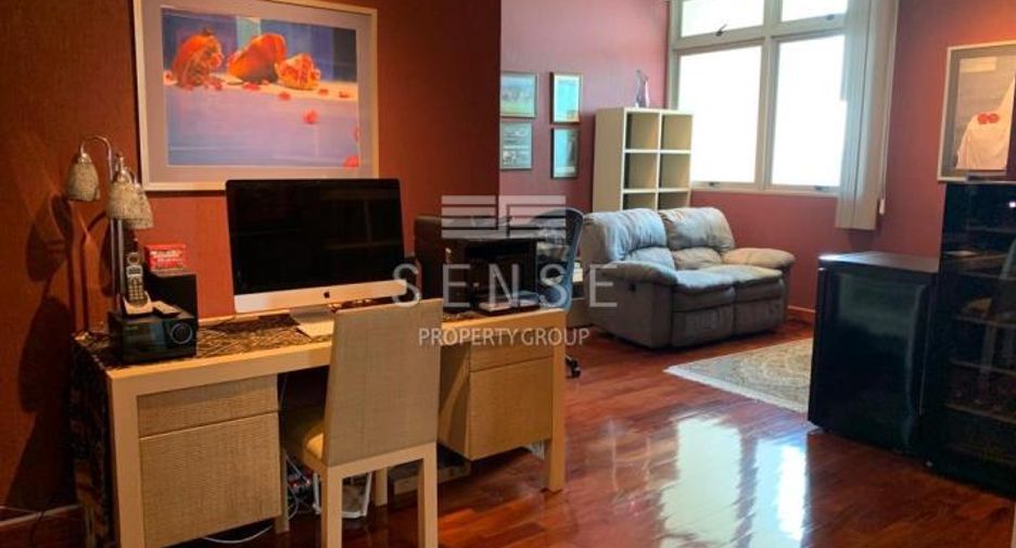 For rent 4 bedrooms condo in Khlong Toei, Bangkok