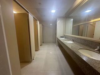 For rent 1 bed office in Khlong Toei, Bangkok