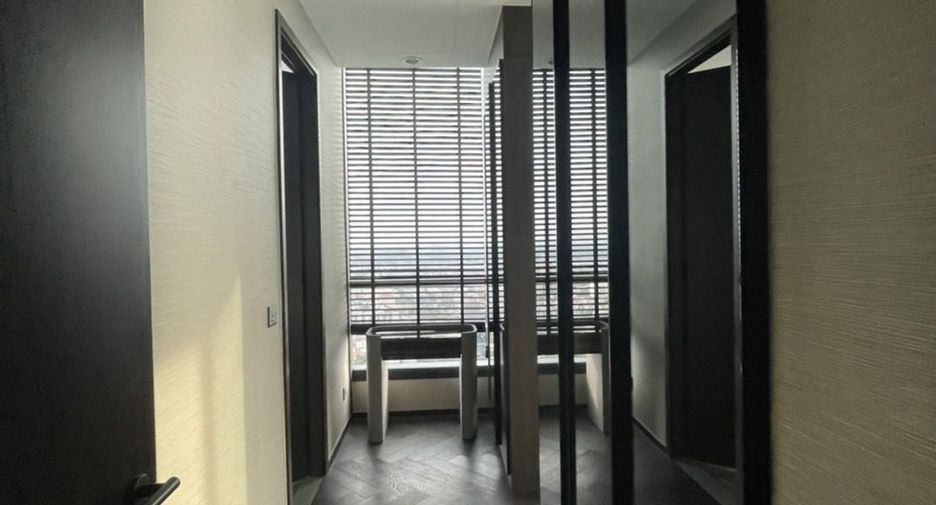 For rent 2 bed condo in Khlong Toei, Bangkok