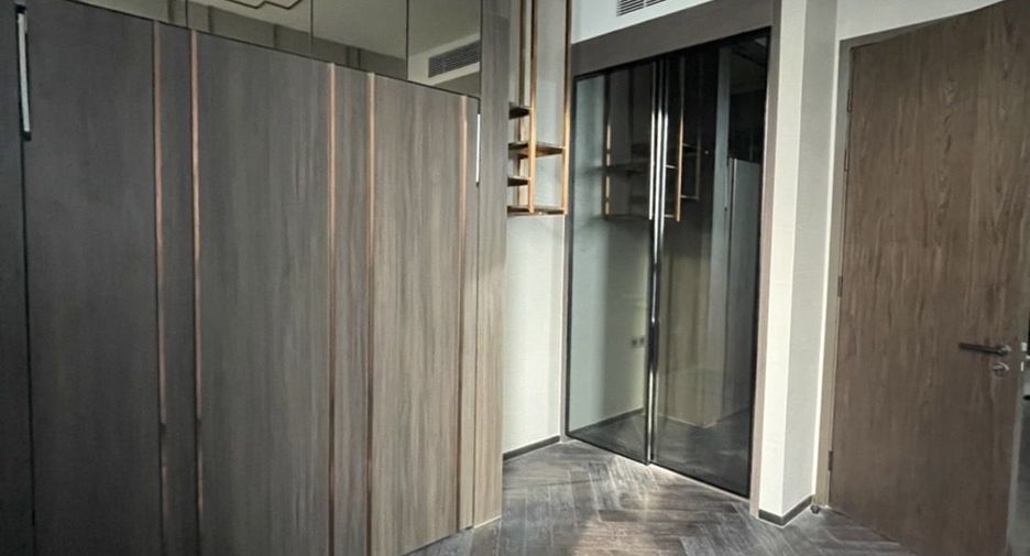 For rent 2 bed condo in Khlong Toei, Bangkok