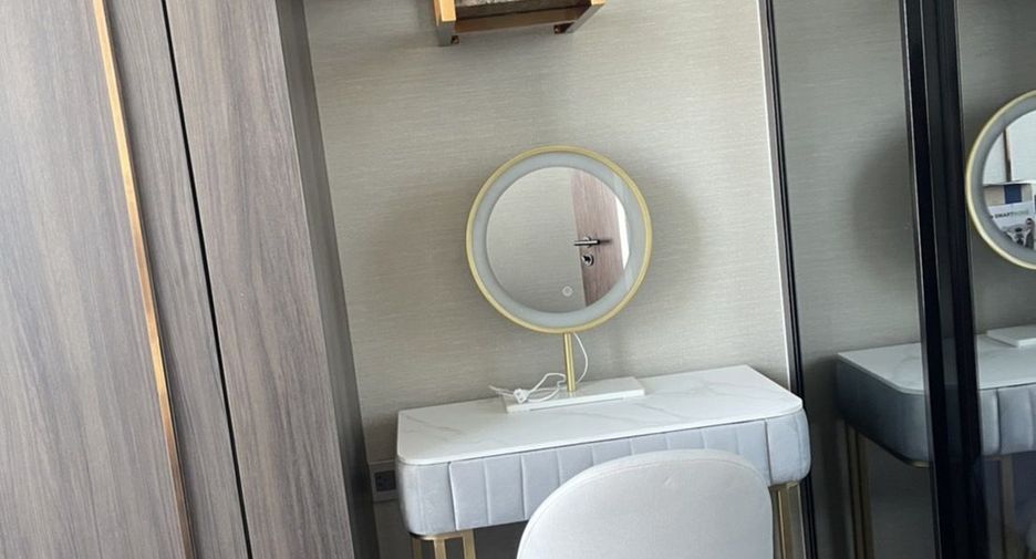 For rent 2 bed condo in Khlong Toei, Bangkok