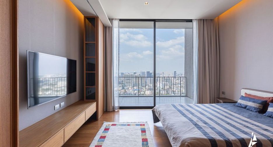 For sale 4 bedrooms condo in Chatuchak, Bangkok