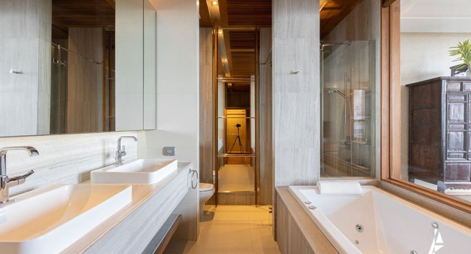 For sale 4 bedrooms condo in Chatuchak, Bangkok