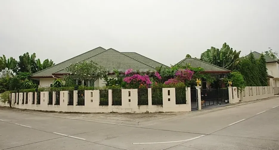 Casa en venta de 3 habitaciones en Bang Lamung, Chonburi