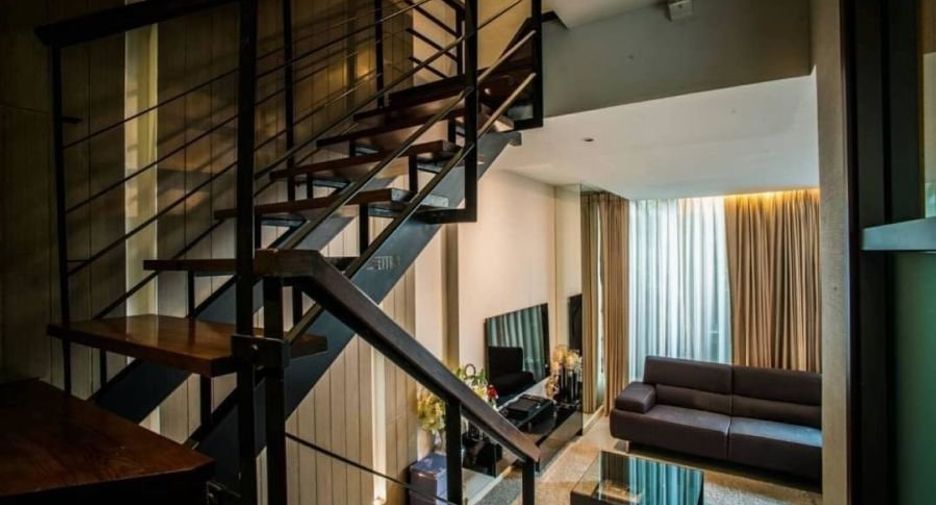 For rent 4 ベッドルーム house in Phra Nakhon, Bangkok