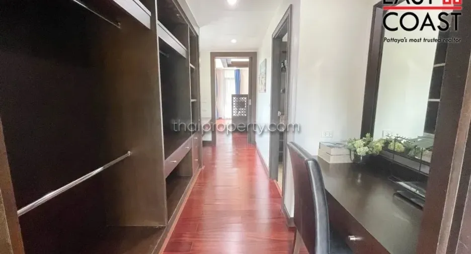 For rent and for sale 4 bedrooms house in Bang Lamung, Chonburi