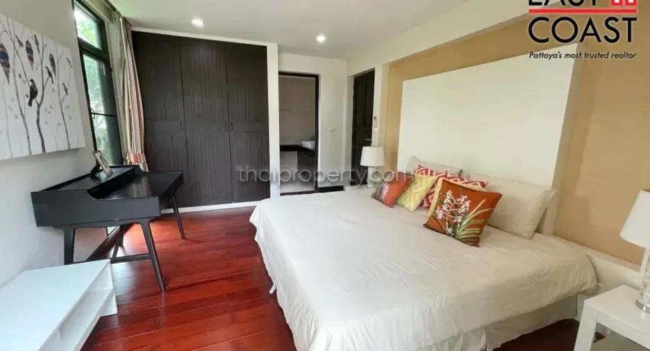 For rent and for sale 4 bedrooms house in Bang Lamung, Chonburi