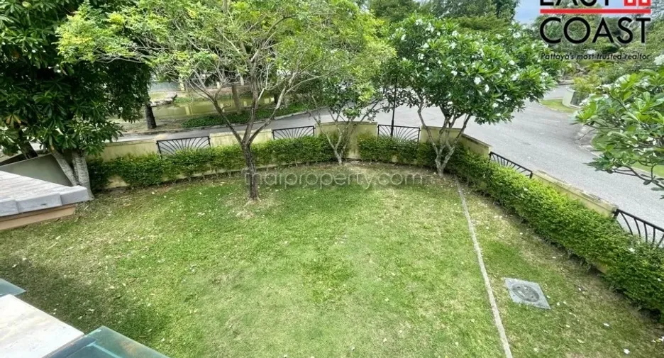 For rent and for sale 4 bedrooms house in Bang Lamung, Chonburi