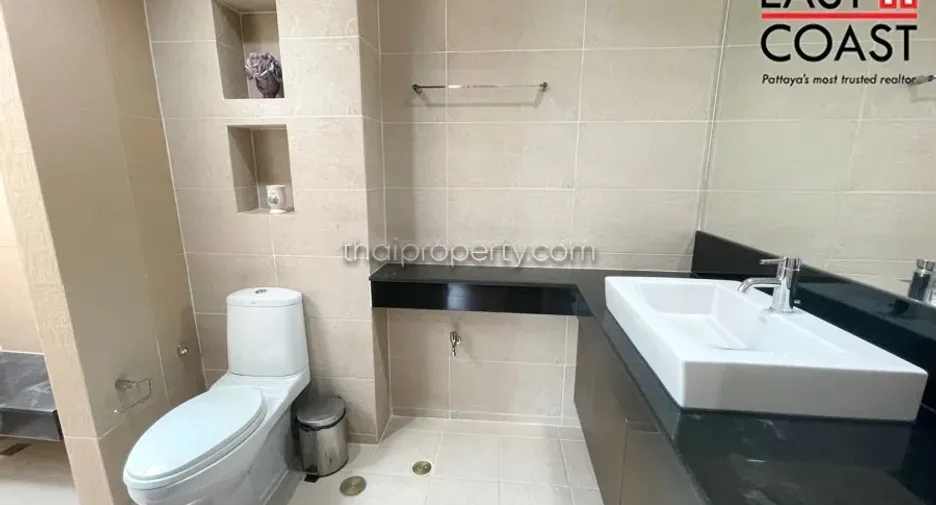 For rent and for sale 4 bedrooms house in Bang Lamung, Chonburi