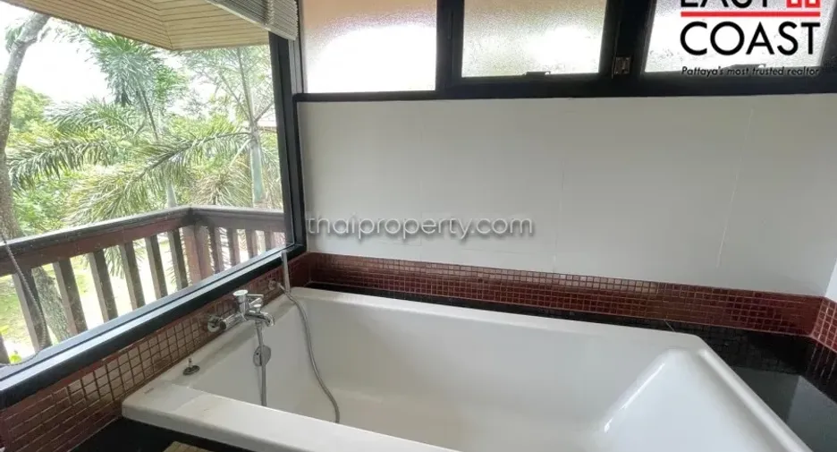 For rent and for sale 4 bedrooms house in Bang Lamung, Chonburi