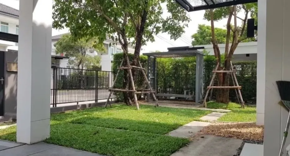 Haus zur Miete mit 4 Zimmer in Bang Phli, Samut Prakan